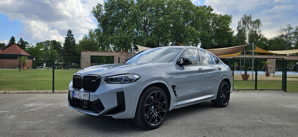 BMW X4M COMPETITION
